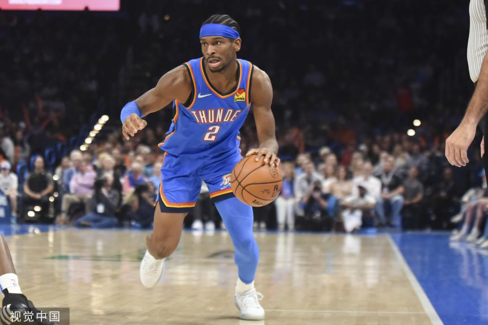 竞争激烈的 竞争激烈的